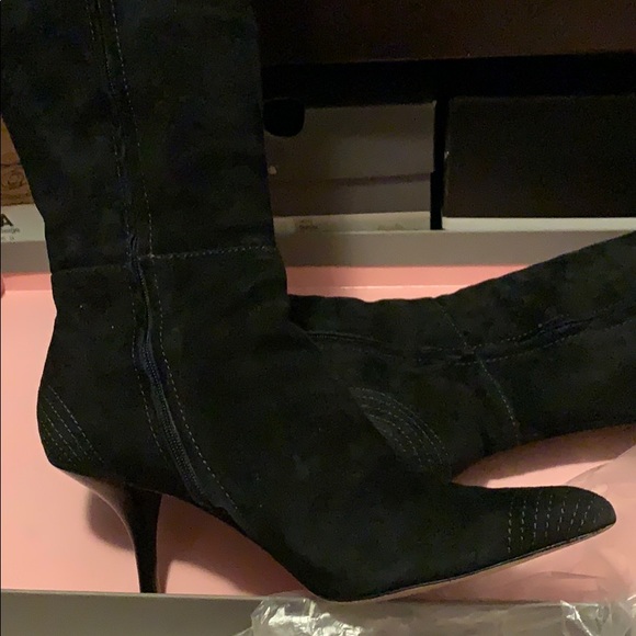 Boots - Picture 11 of 12